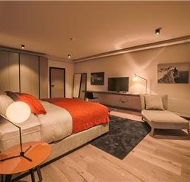 Luxury 7 Bedroom Dubrovnik Beachfront Villa with Infinity Pool, Sleeps 14